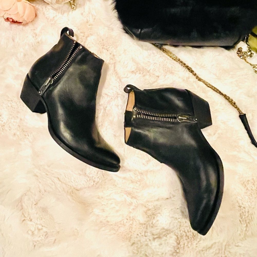 ♥️ Frye Leather Boots Sacha Moto Shortie. 9.5